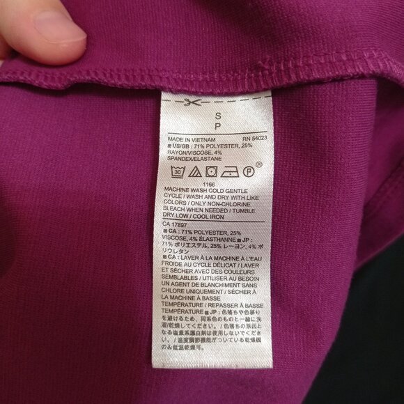 Banana Republic Women's Size S Basic Purple Pink Solid Polyester V-Neck Regular - Picture 6 of 6